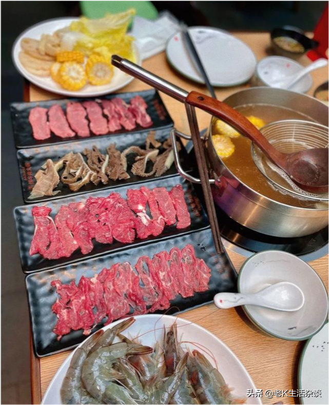 北京餐飲業的美食自助餐廳，新老交替，特色化性價比高成為新寵