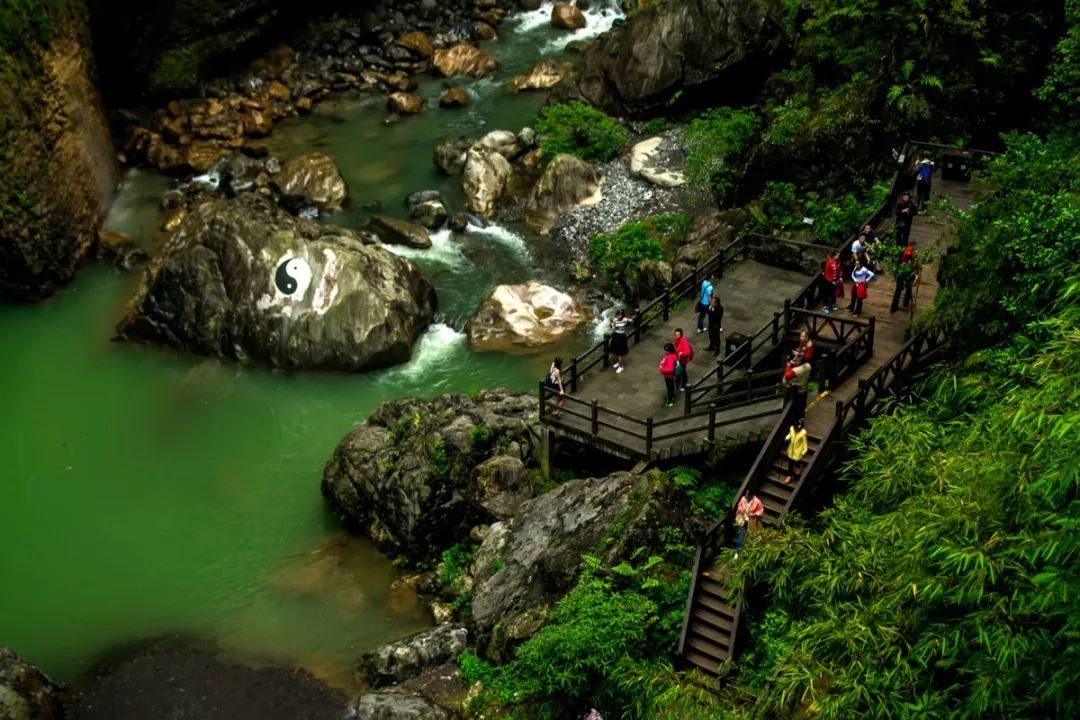 五一假期游湖北，这6处景点堪称荆楚大地的山水精华