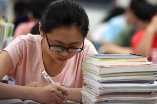 高考“新制度”引争议，物理学科要吃亏，如何能将影响降到最低？