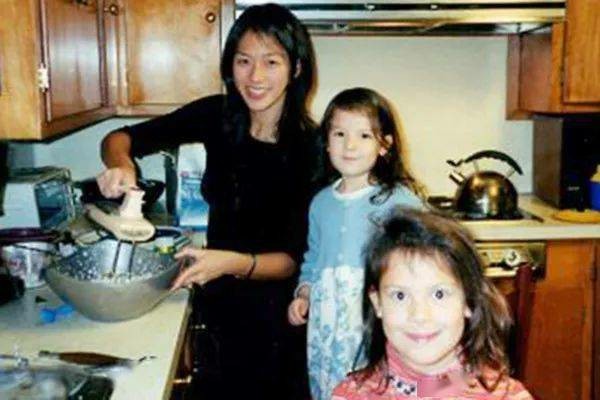 虎妈蔡美儿的两个女儿皆从哈佛毕业，她的教育理念值得家长们借鉴