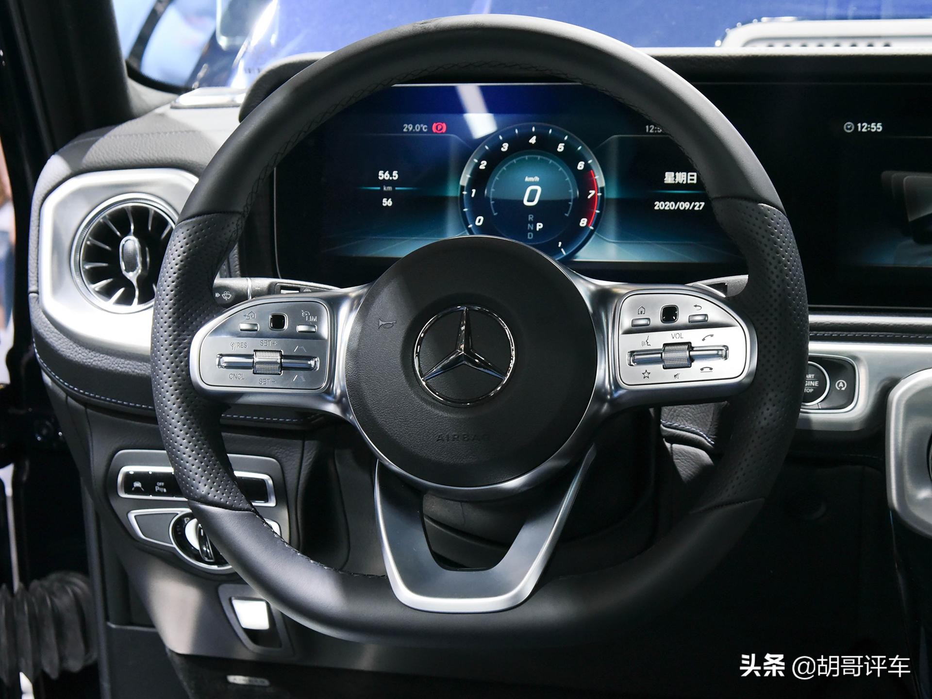 给你猛烈的推背感，气势凶猛，加100w提车，实拍奔驰G级