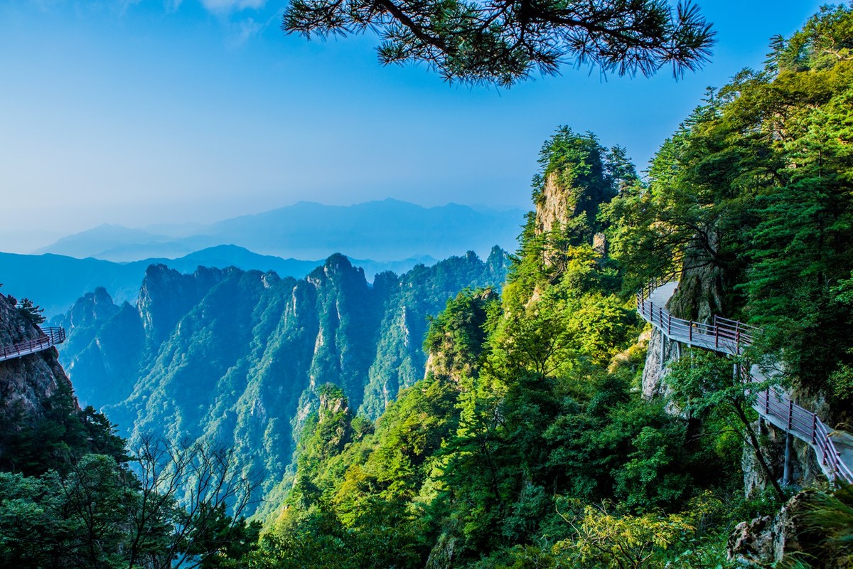 河南洛阳老君山，外国人进不了的景区，实在太美了，风景如画