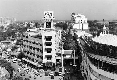 刘强东是高考状元，他用20年创京东帝国的背后，离不开这个女人