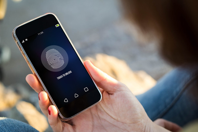 各个手机的语音助手,哪个最好用?