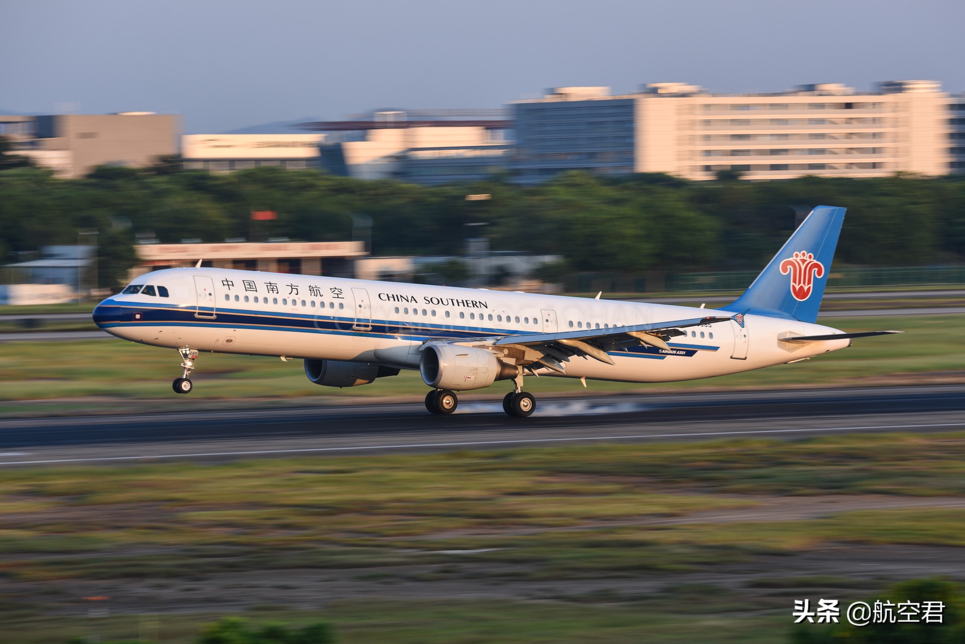 花多眼亂，這么多航空公司該怎么選？聽航空君來說說