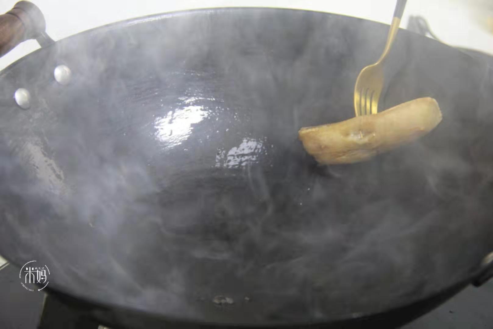 铁锅如何开锅？拿到别直接用，教你开锅，不粘锅不生锈寿命长