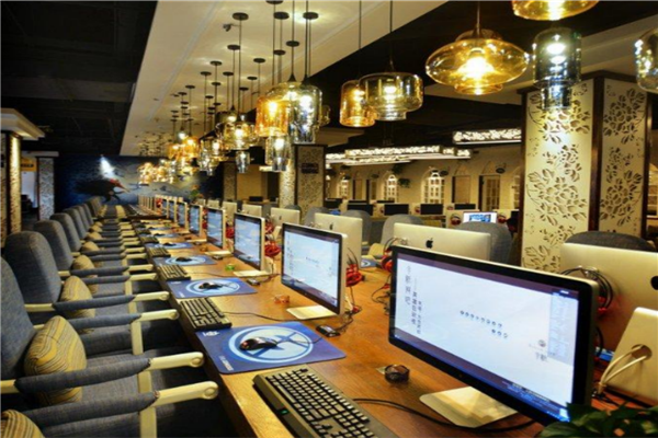 网咖加盟10大品牌排行榜 青春飞扬网咖上榜致青春采用轻资模式