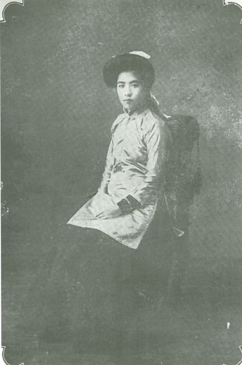 民国才女“碧红梅玲”，唯她活成独立女性，无需靠男人成长
