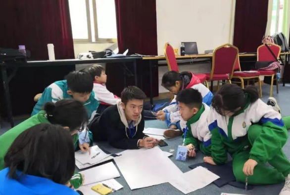 为什么大多数学霸沉默寡言，学渣能言善辩？班主任说出原因