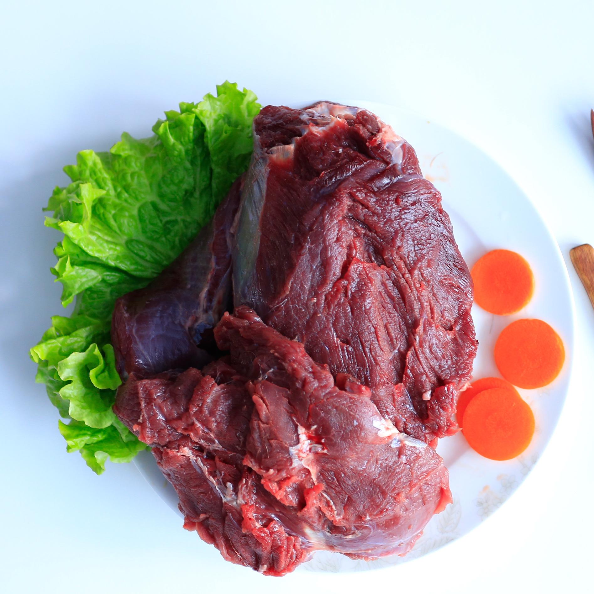 鹿肉怎么做好吃(教你营养美味的砂锅鹿肉)