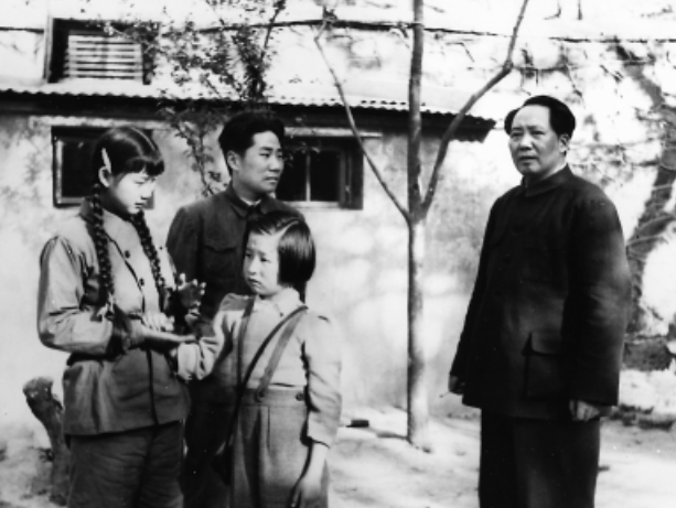 2013年，刘思齐回板仓缅怀前夫毛岸英：这个中秋我要和岸英一起过