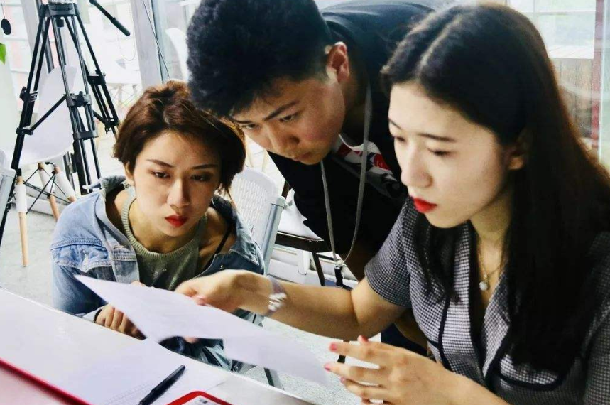 大一新生注意，这4个学科“挂科率”很高，而且补考更艰难