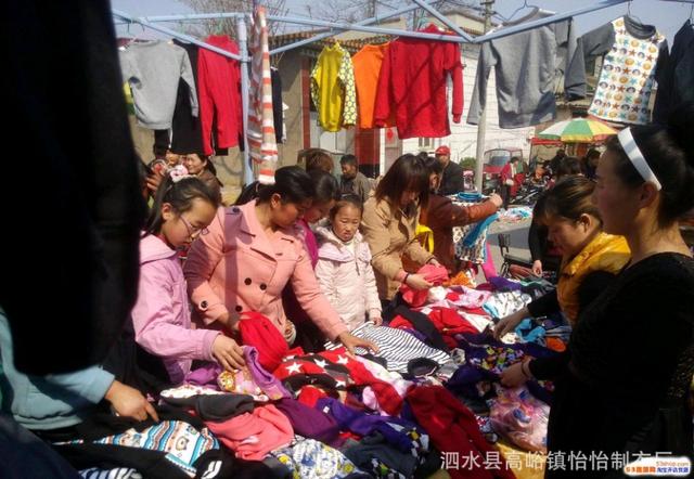 摆地摊什么好卖又挣钱（6种地摊生意带你月入上万）