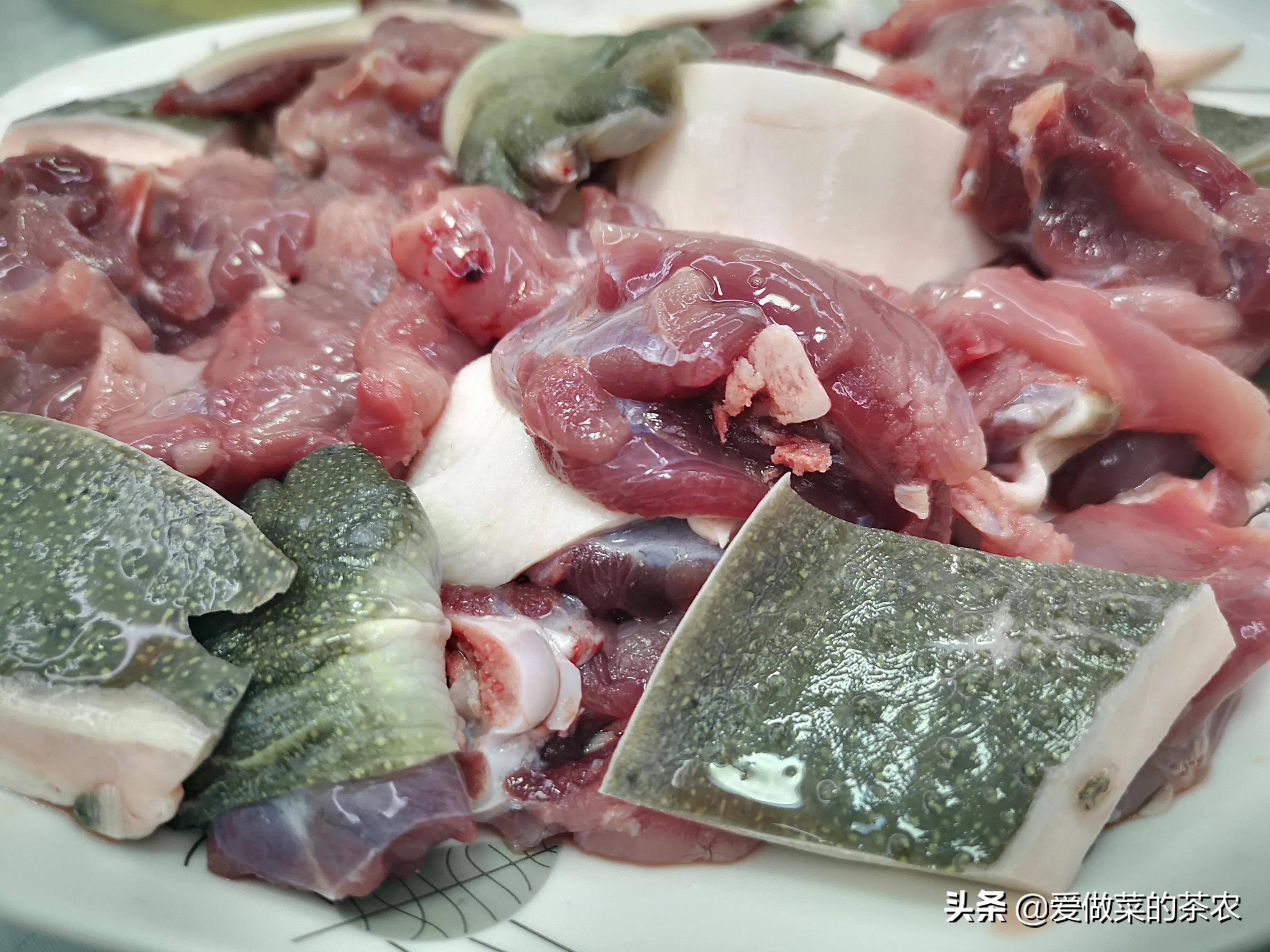 甲鱼身上哪里最好吃？甲鱼应该怎样处理？怎样去除甲鱼的腥味？