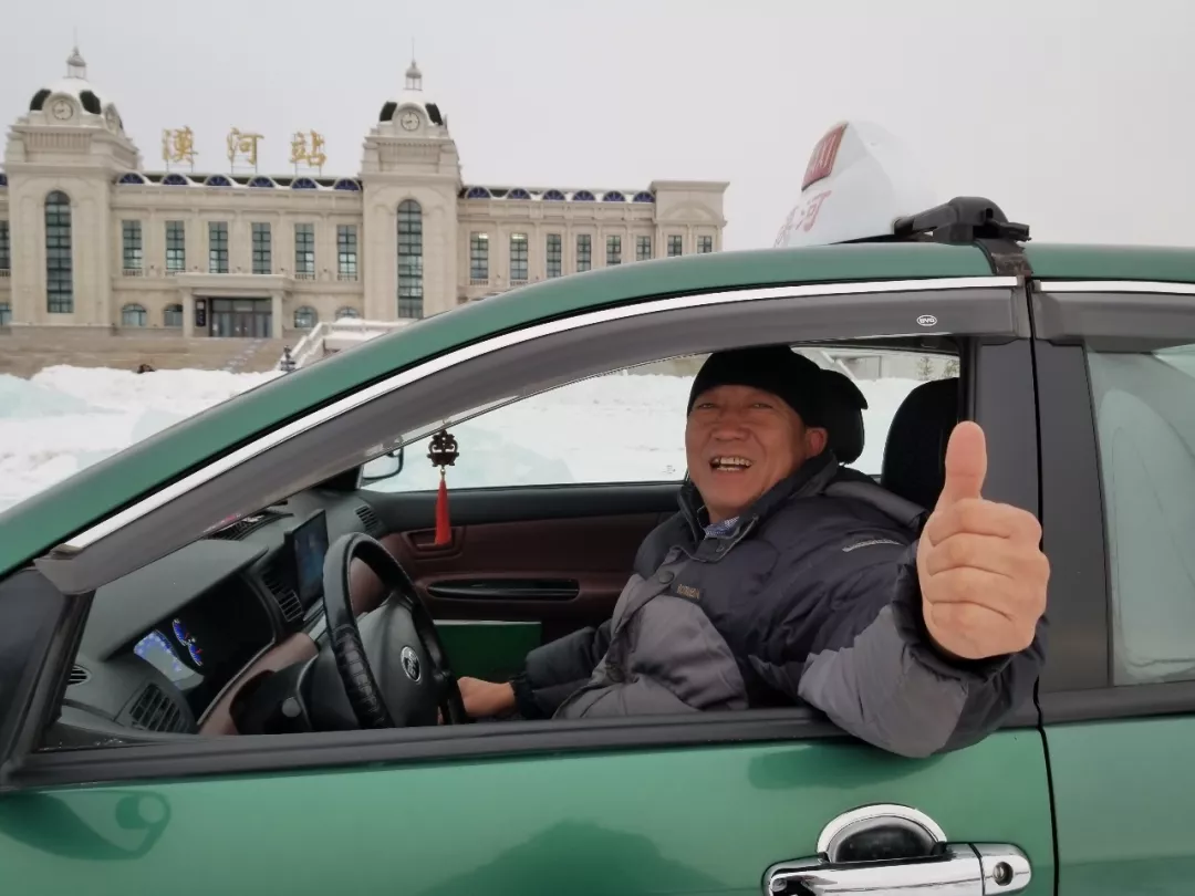 出租车司机很赚钱吗？生意被网约车抢了那么多，数量依旧不见少