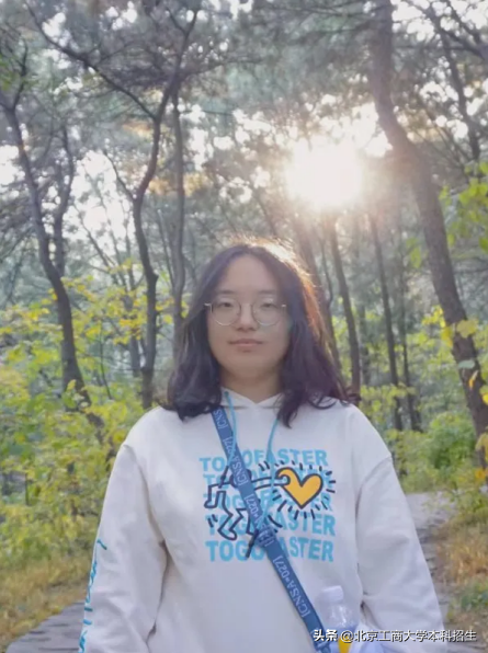 集体爆照！北京这所高校辅导员天团高能亮相，17人个个有颜有才！