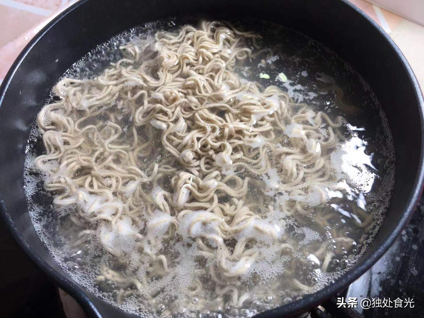 荞麦面做法（分享3种减肥期间吃的面做法）