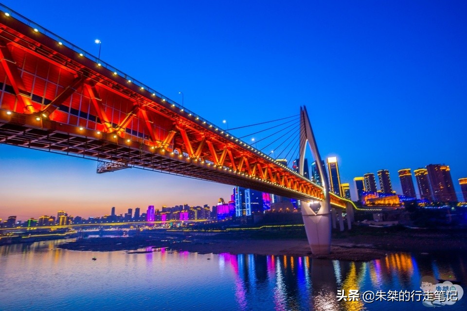 重庆，不只是国内第一网红城市，还是历代文人墨客笔下的诗意名城