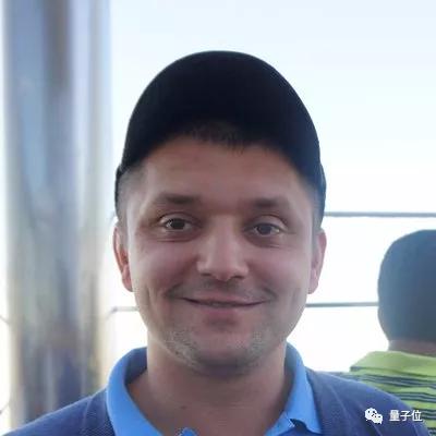 我用AI分析《赛博朋克2077》的评价，发现真爱粉是来吸猫的