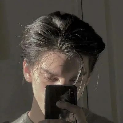 看起来很高级的男生头像