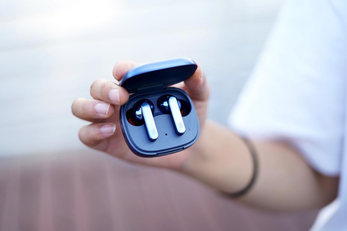JBL LIVE PRO+特别版降噪耳机 实际表现有点强
