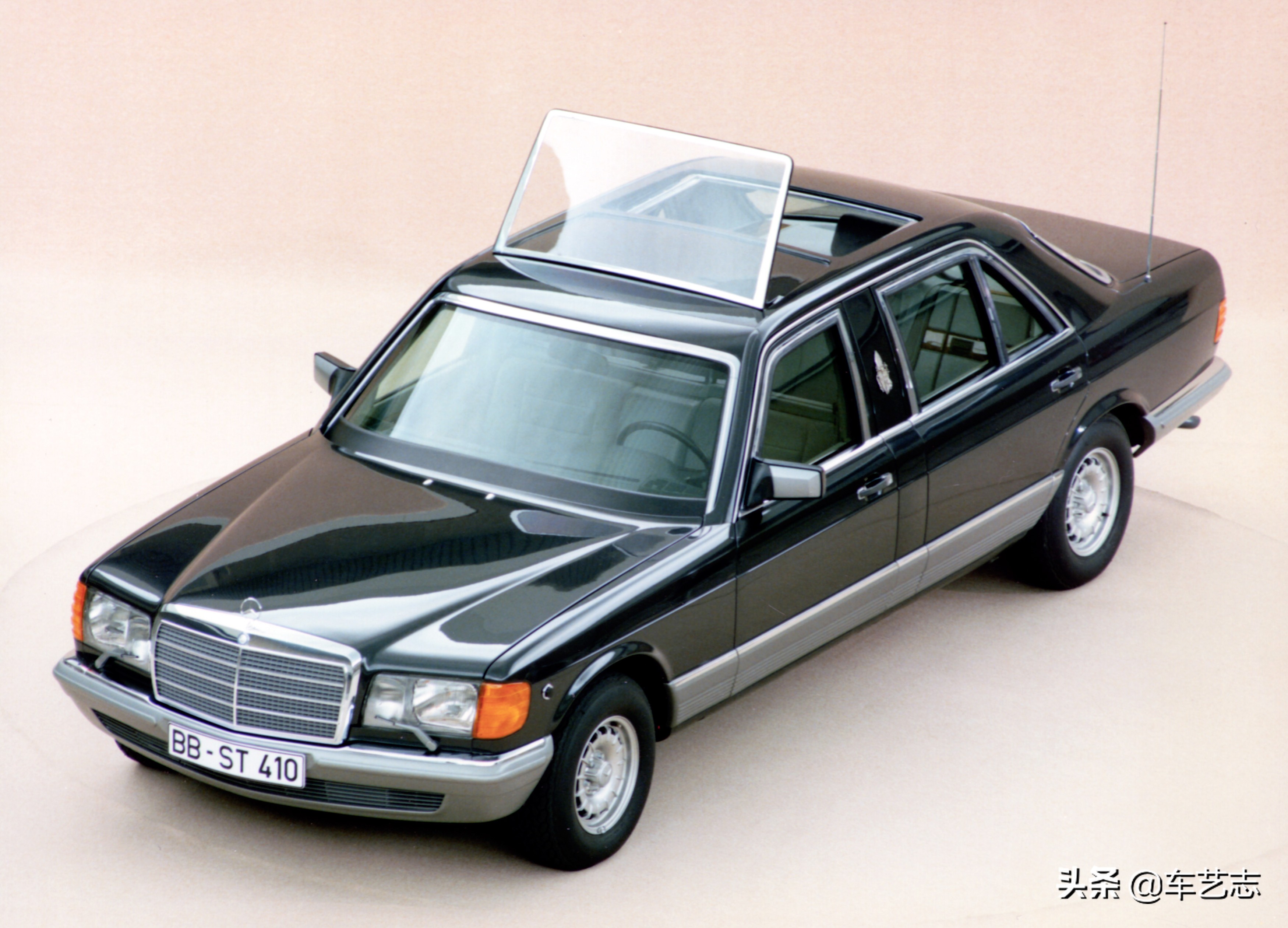 奔驰s级演变历史回顾,争议不止这一次?