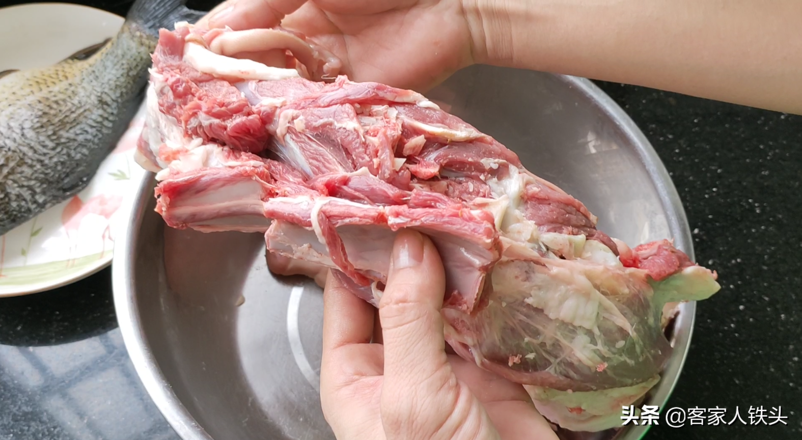 煲羊肉汤，想要好喝别乱加料，手把手教你一锅，汤鲜肉香还没膻味