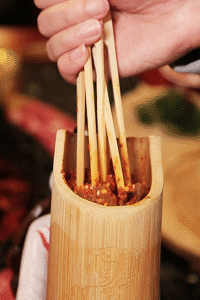 南宁这家武侠风火锅，专吃地道的川味牛油锅