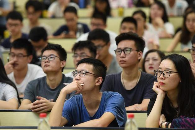 大学不再是“安乐窝”，“清考”制度开始出击，毕业生同样受影响