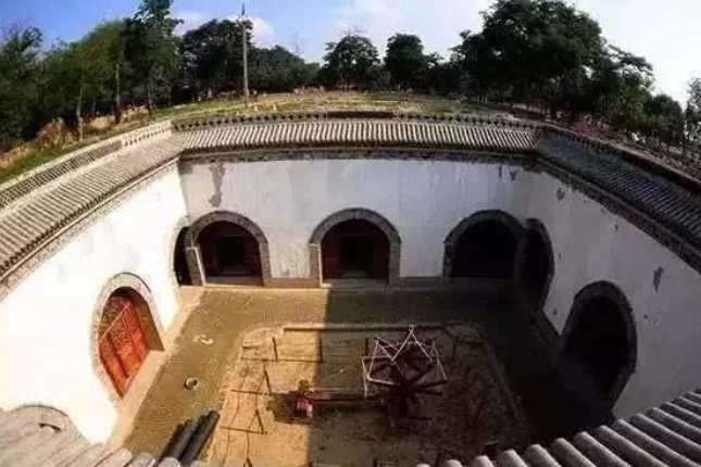 我国“神奇”的三大村庄，一个天上，一个地下，还有一个“鬼村”