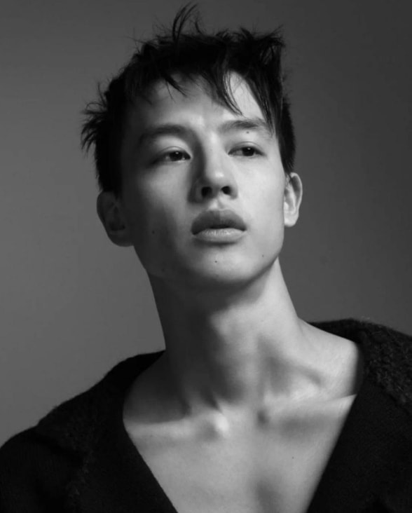 尹昉突然官宣结婚当爸,晒出老婆孩子照片,王彦霖:这也太速度了