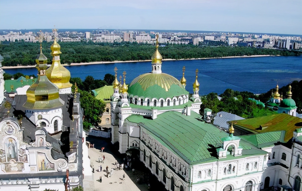乌克兰旅游（乌克兰自由行经典8日旅游攻略2021）
