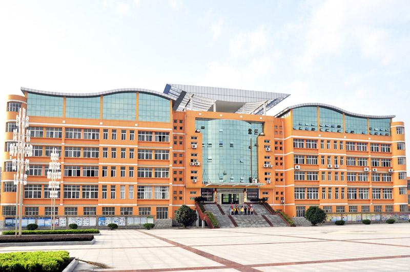 黄冈十所高中2020高考喜报，黄冈高中继续领先，黄梅一中正在靠近