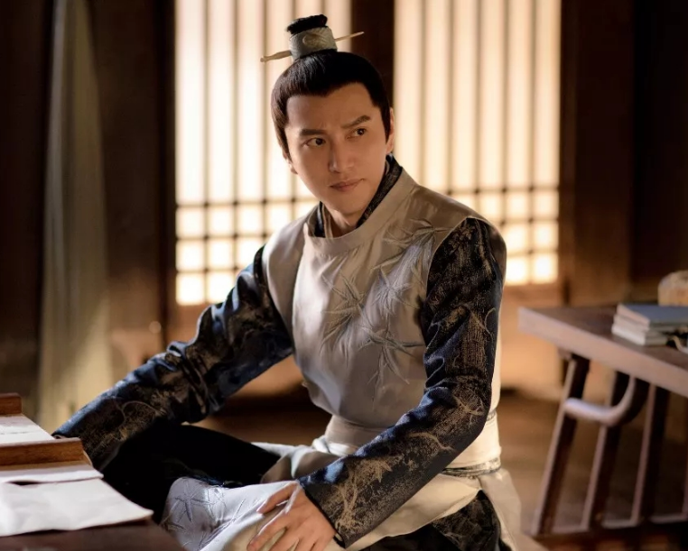 年少不懂李清照，读懂已是伤心人！李清照10首经典诗词，流传千古