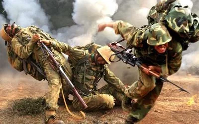 义务兵和士官，都是战斗序列中的一员，但也有很多的区别