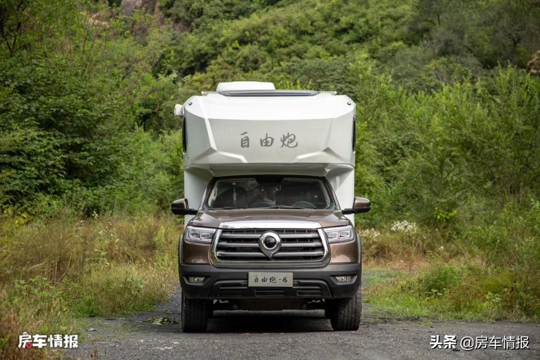 新款长城炮房车实拍！2.0T+8AT带四驱有后锁，拖家带口也能去撒野