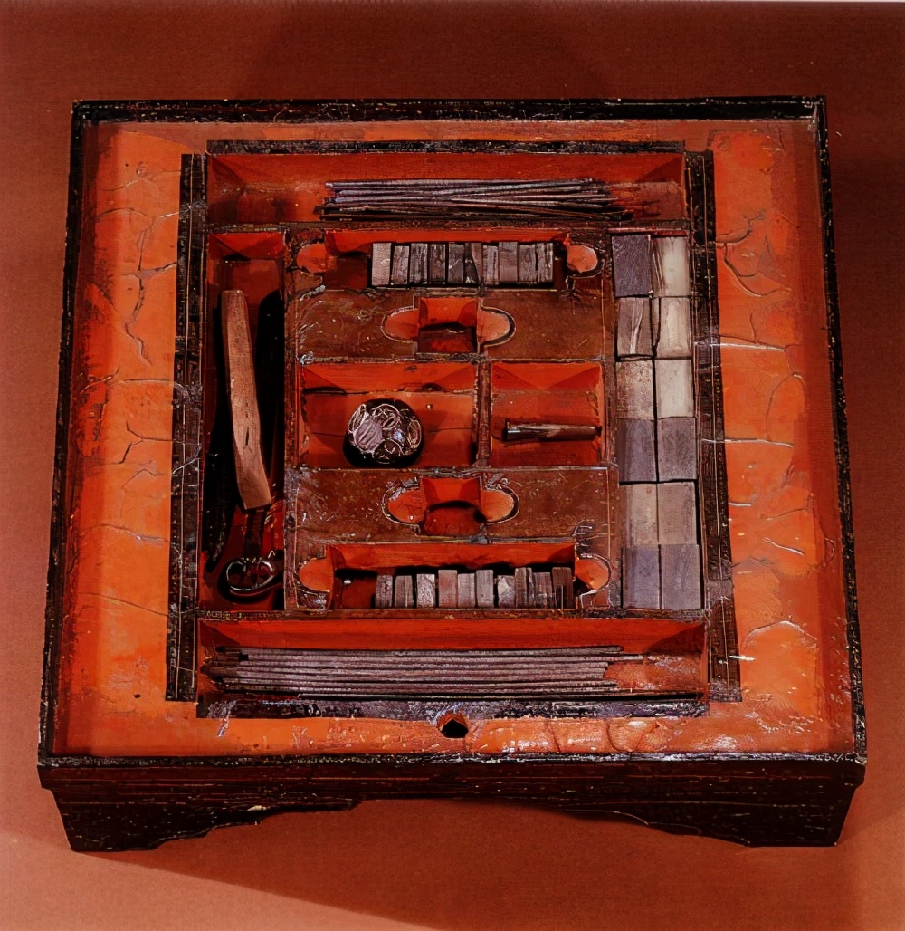 失传的古代游戏——六博，你知道怎么玩吗？