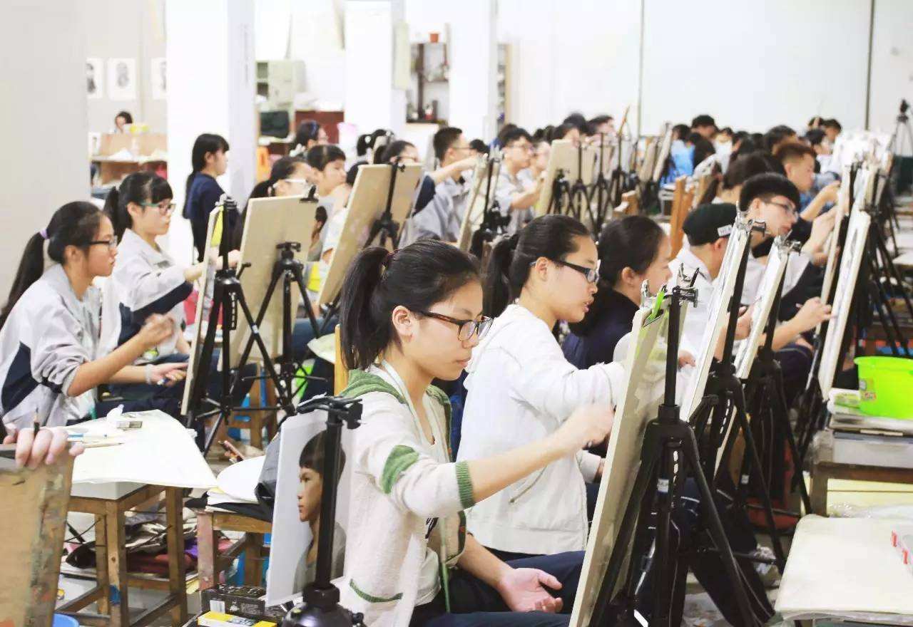 盘点设计学实力强悍的2所二本院校，跻身全国前十