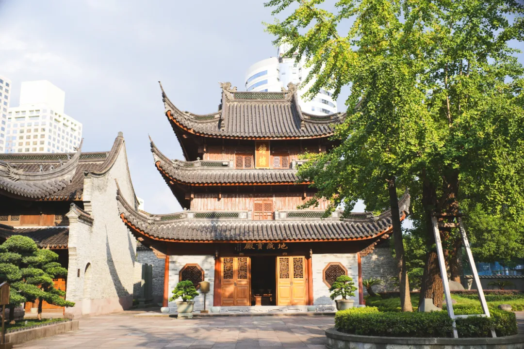 别再说什么小京都了,宁波这些寺庙来打脸了