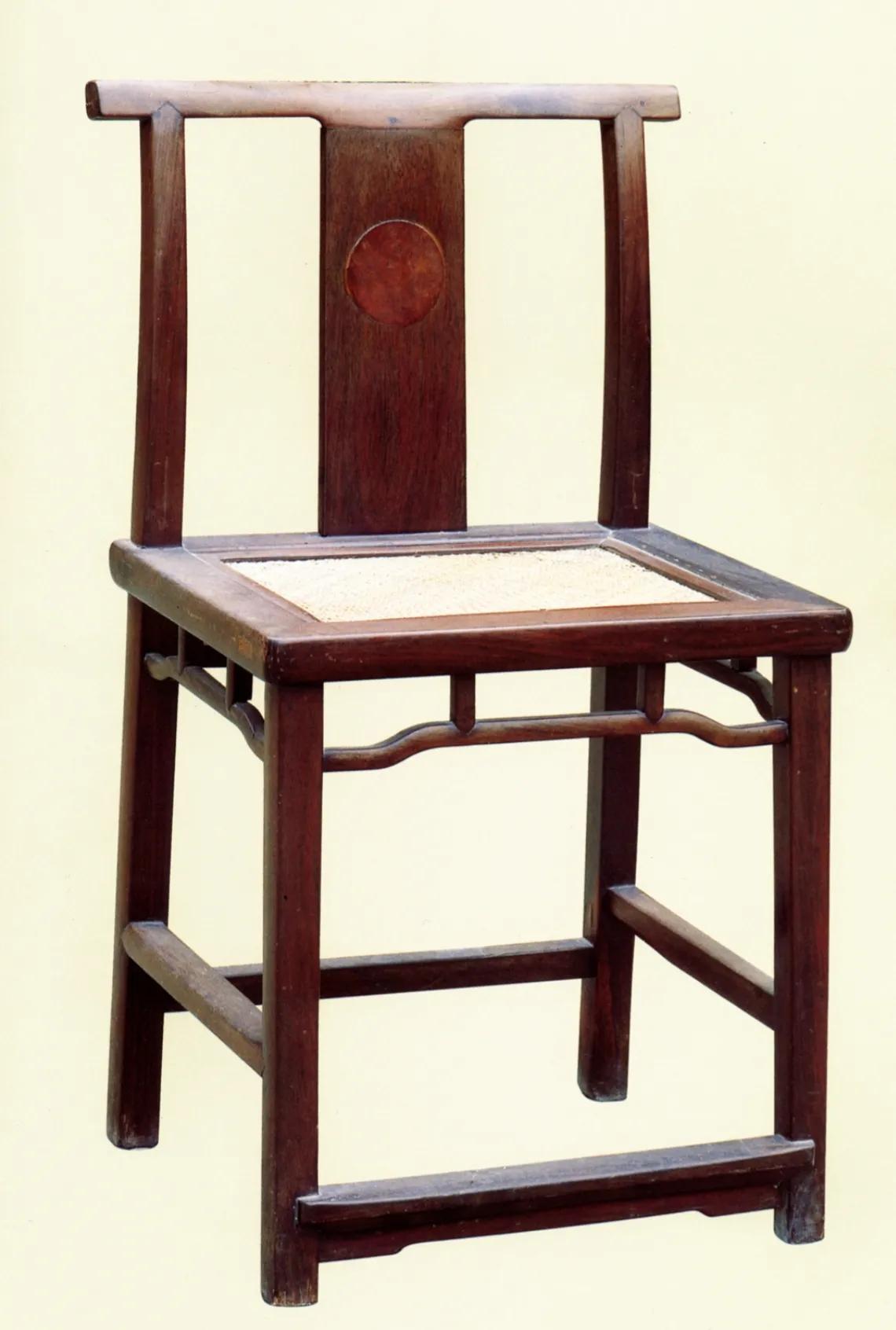 二椅子是什么意思啊(二椅子是怎么形成的) - 家电维修网