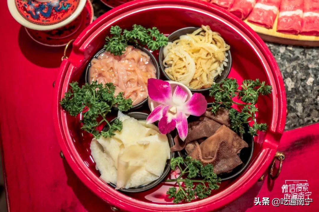 南宁这家武侠风火锅，专吃地道的川味牛油锅