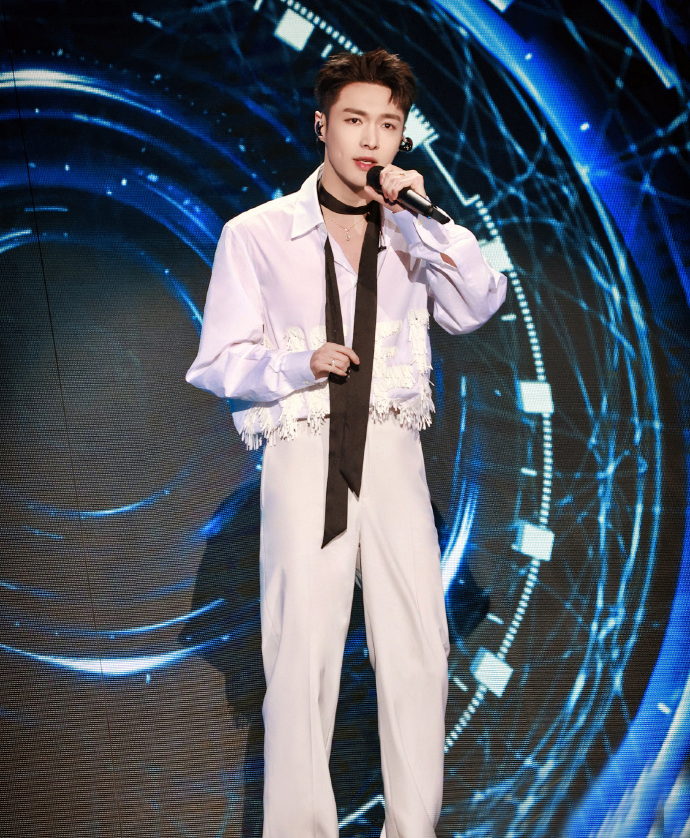 《我们的歌2》王中王直通盛典，王源获肯定，张艺兴追星张信哲