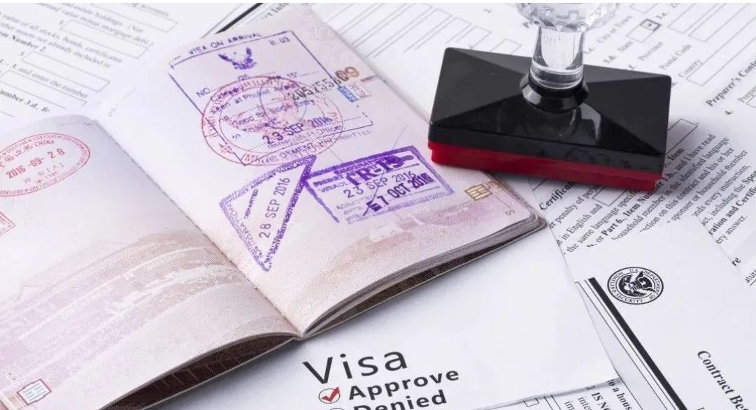 大学生入党好处多，可弊端却很少有人知道，学生想好再做决定