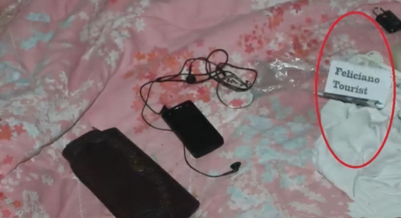 两个女孩离奇失踪，相机里留下90张诡异的照片，巴拿马雨林失踪案