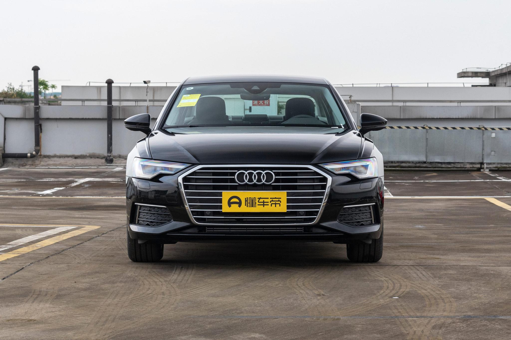 2022款奥迪A6L正式上市，部分车型价格上涨，起售价41.98万