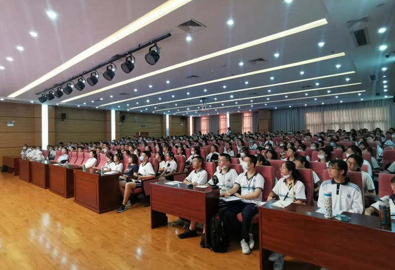 “苏大强”变“苏巨强”，清华大学布局江苏，却有学生主动放弃