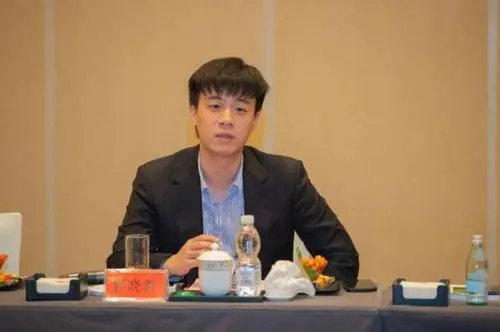 优秀有颜的潮商“创二代”,青出于蓝胜于蓝