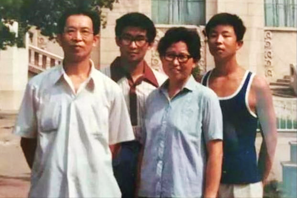 从清华教授到油漆工，昔日的湖北高考状元，从加拿大大桥一跃而下