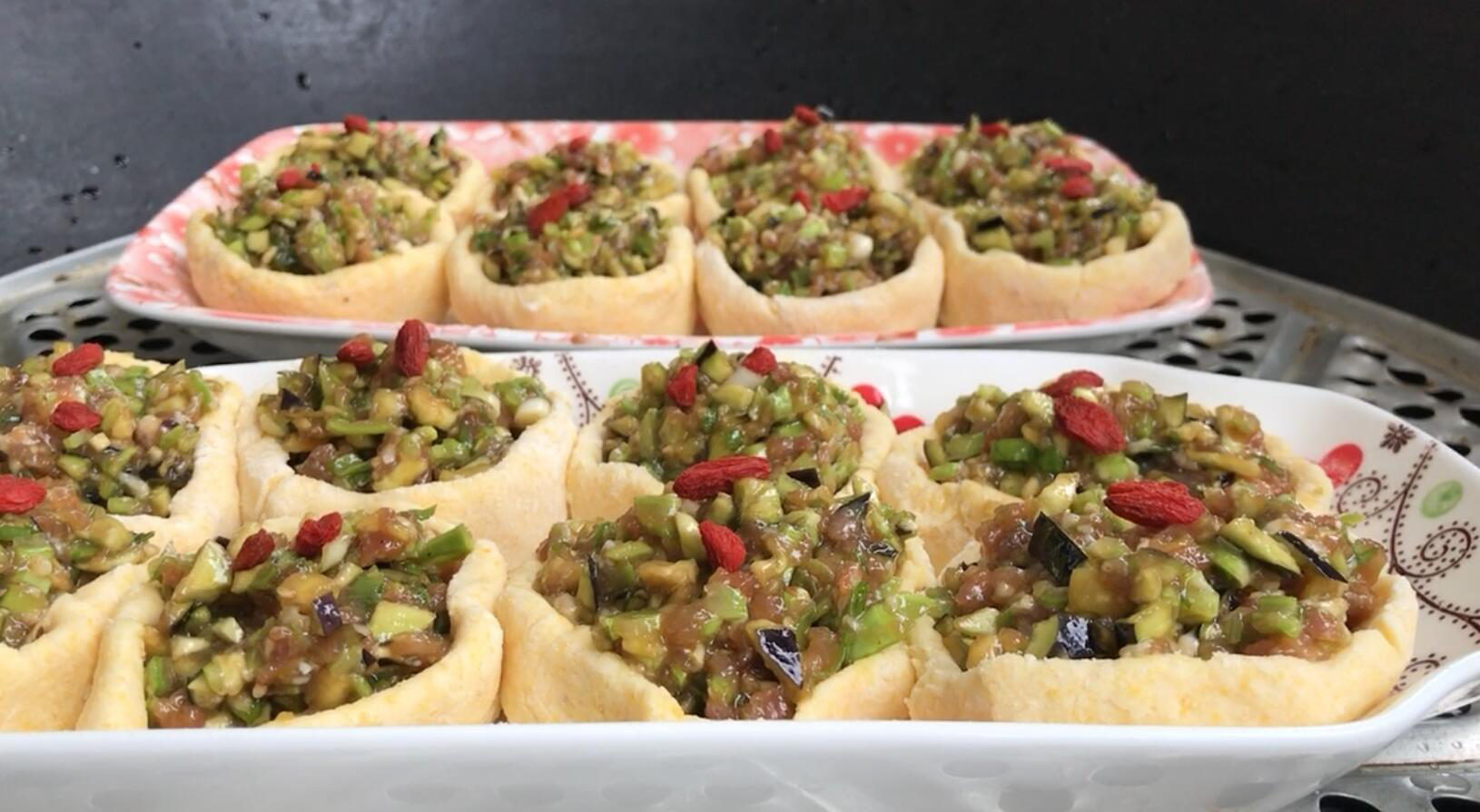 老妈菜谱之「健康杂粮包」饭菜一锅出，粗粮细作，隔壁孩子馋哭了