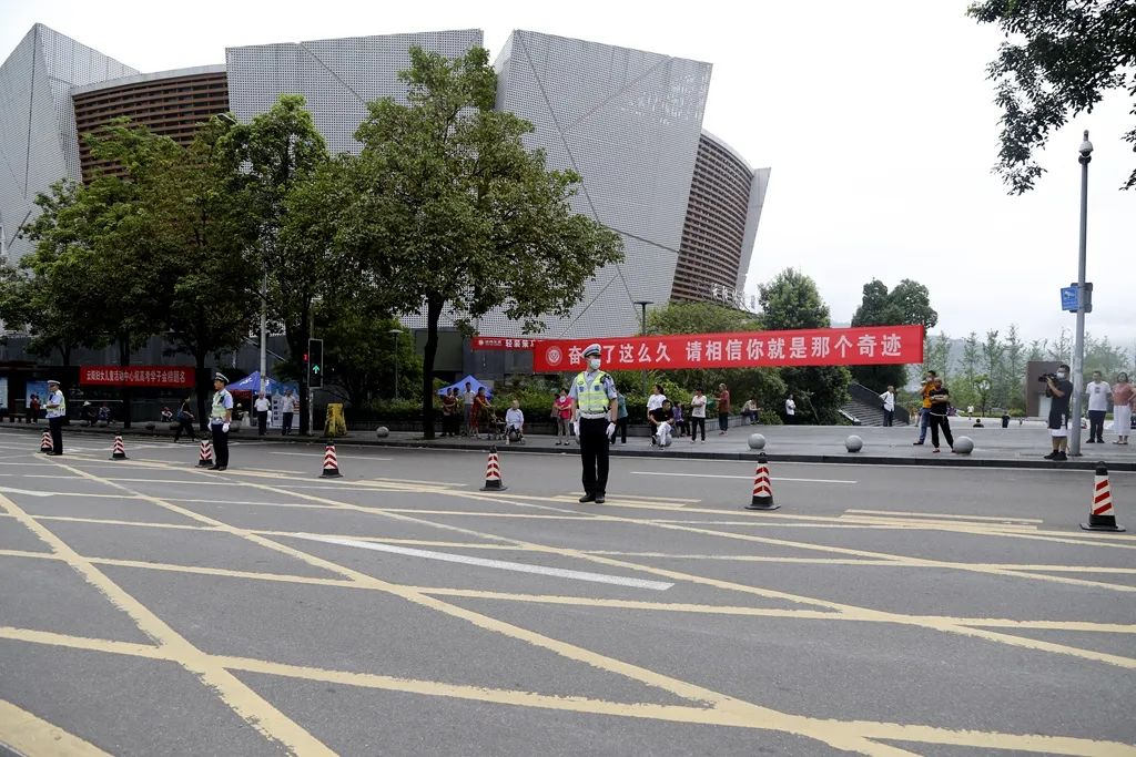 直击高考现场！云阳以最严举措，守护每位考生的梦想！